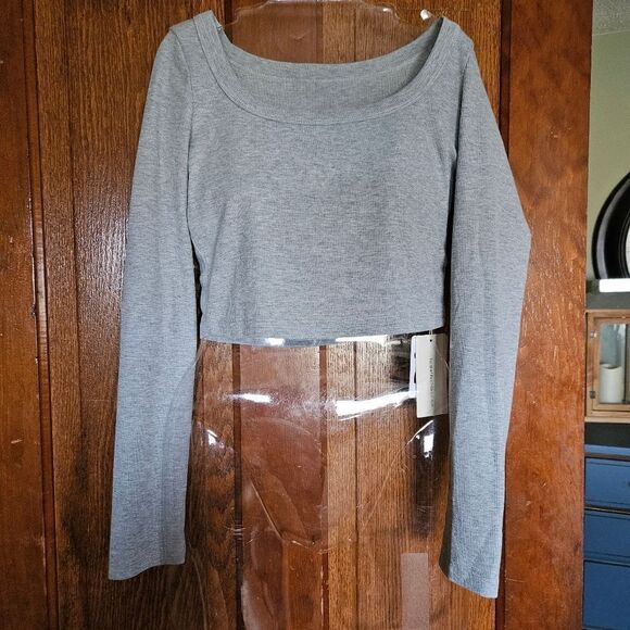 Commense  Ribbed Grey  Crop Top  Long Sleeve  Crew Neck  Women's Large NWT - Picture 1 of 11